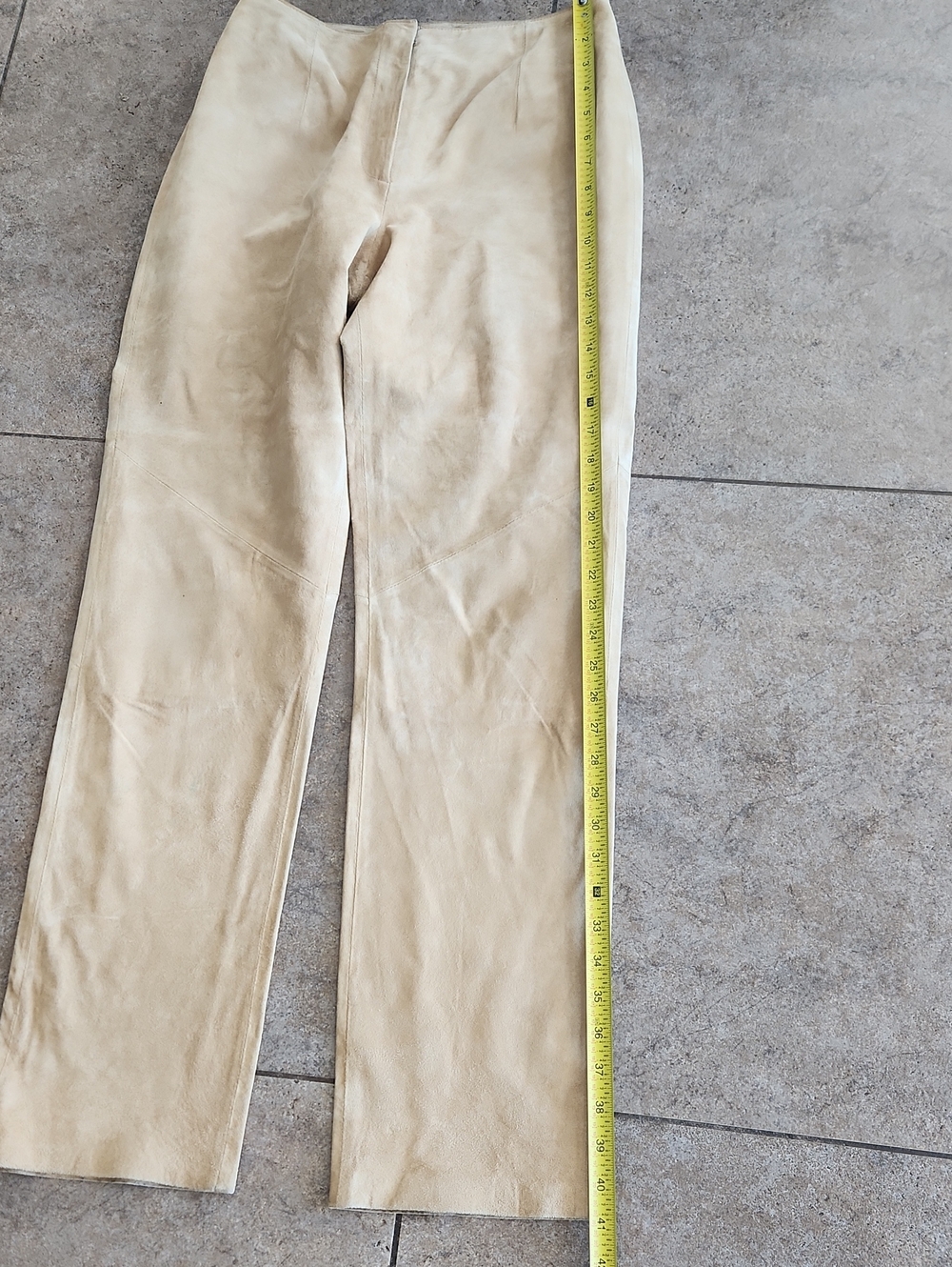 100% Suede Palomino Yellow Pants - Picture 8 of 16